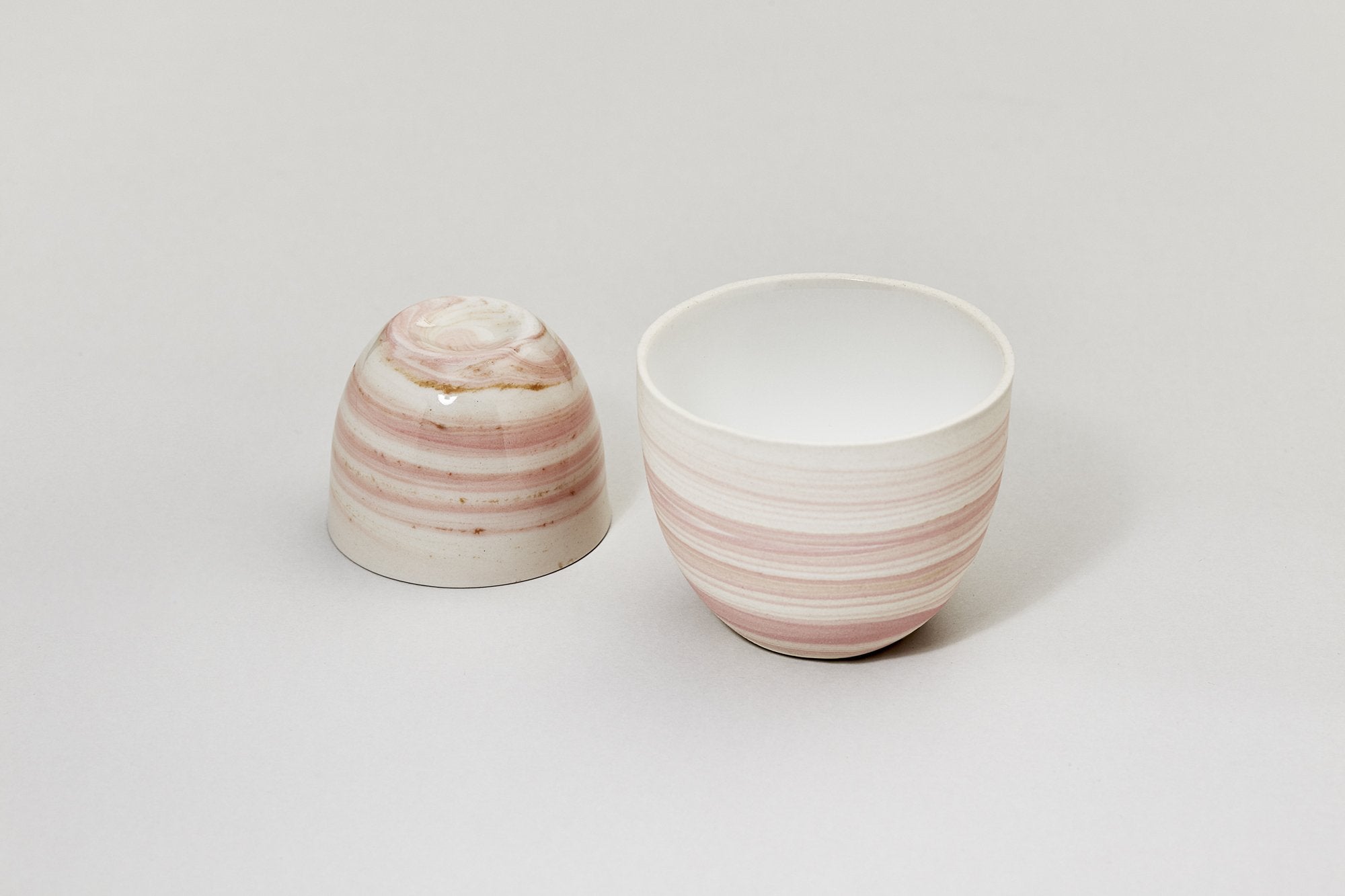 Light pink & Brown Smoke cup